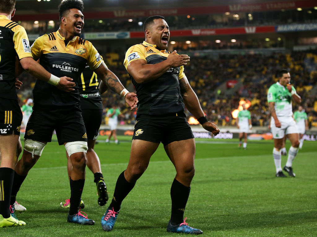 Hurricanes Cruise To Bonus Point Win Planetrugby