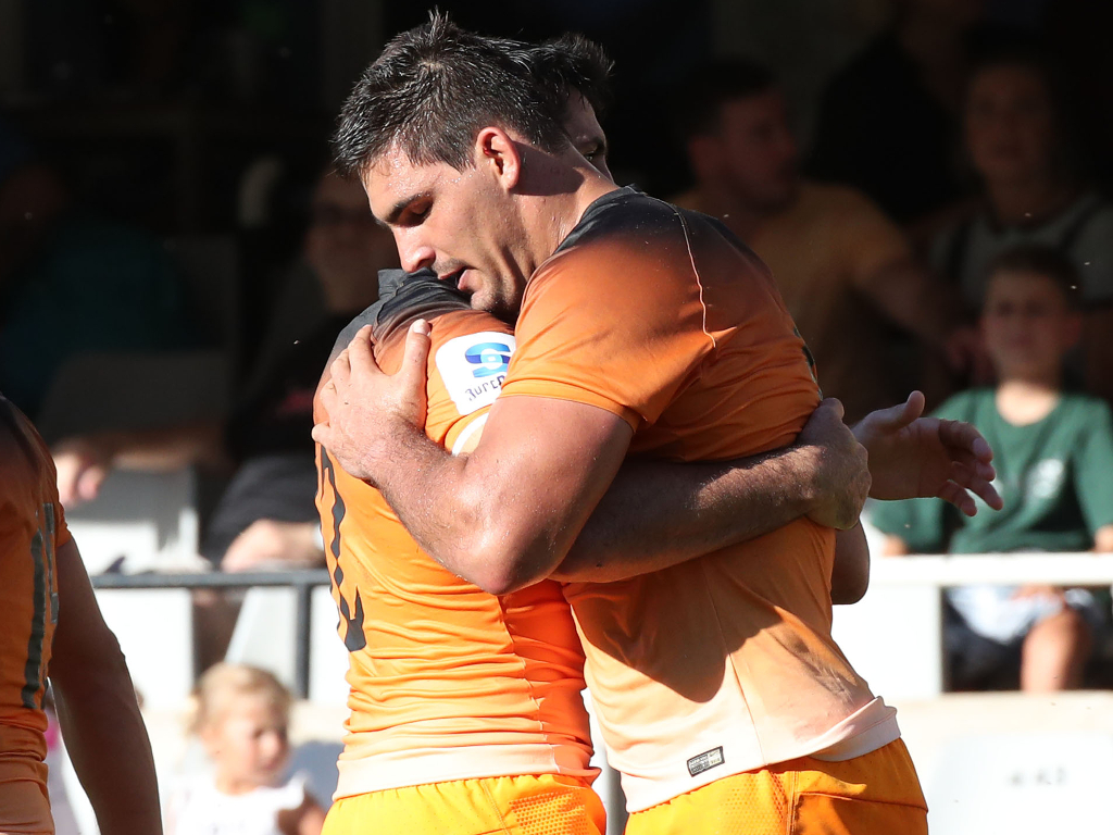 Jaguares stun Hurricanes in Wellington