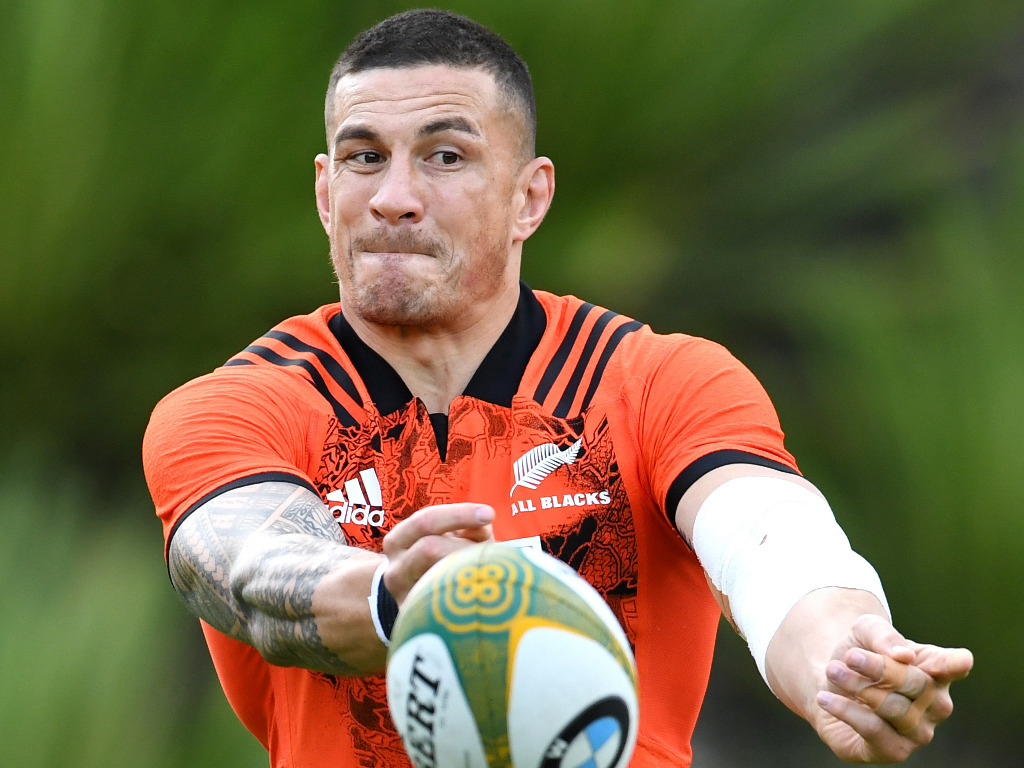 Sonny Bill Williams Only Has To Be Fit Steve Hansen Planetrugby