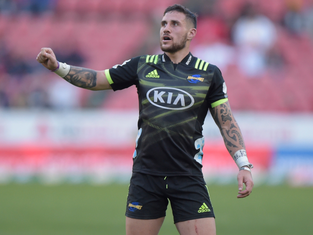 Superb Hurricanes comeback stuns Blues