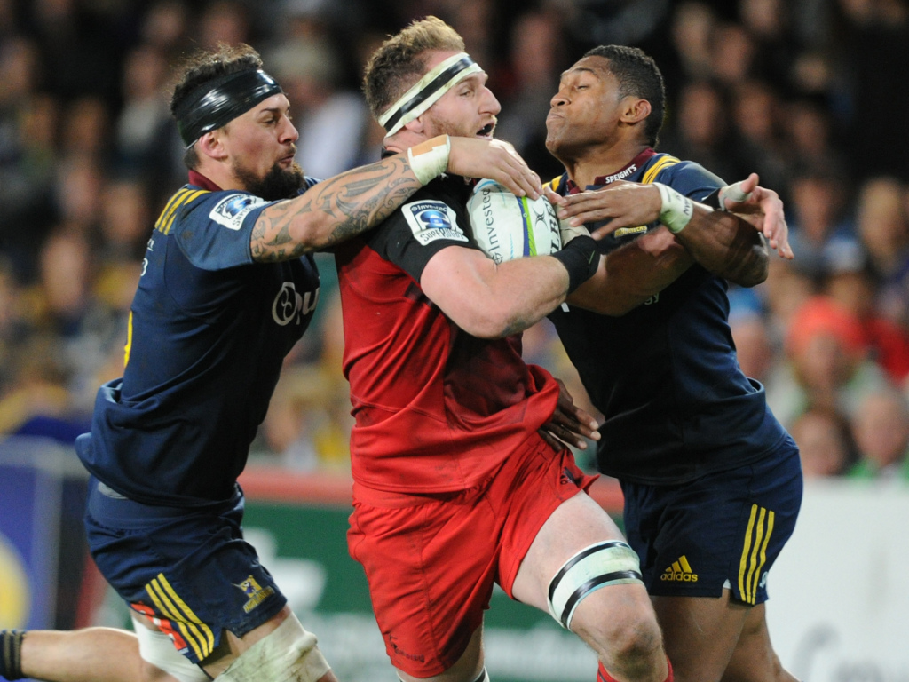 Crusaders see off Highlanders to book semi-final spot