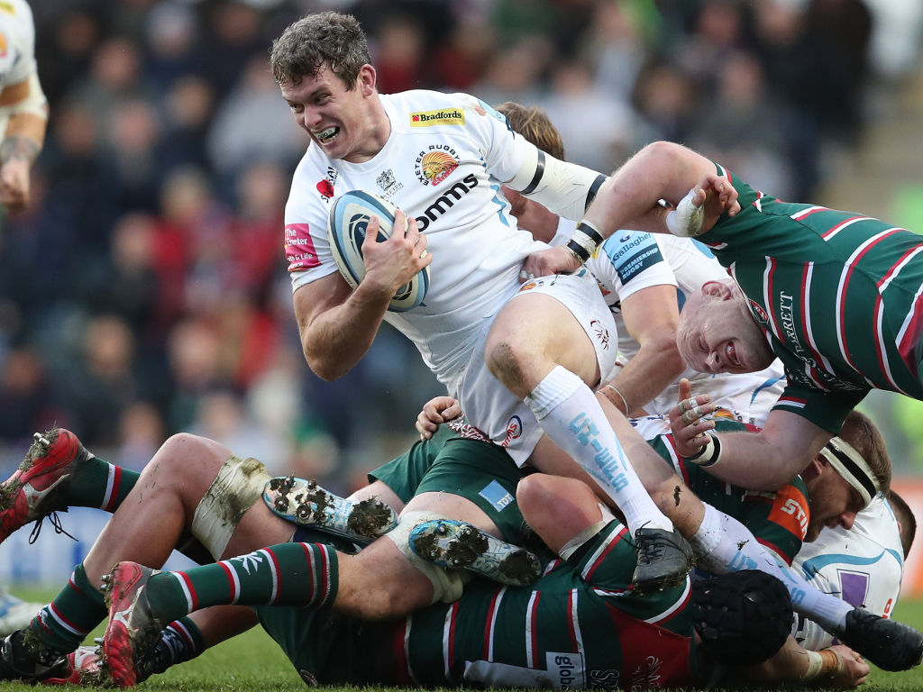 Bonus-point win at Leicester sends Exeter to summit