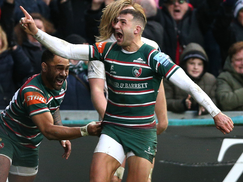 Leicester withstand Bristol fightback to claim vital win