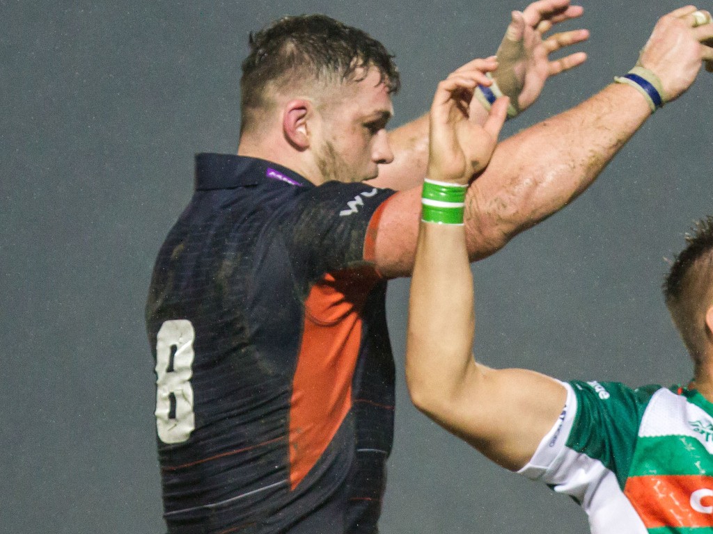 Magnus Bradbury extends stay at Edinburgh
