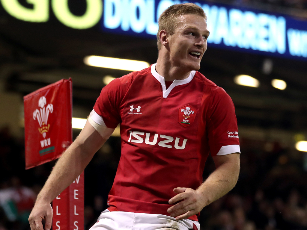 Wales debut for Johnny McNicholl in Six Nations opener
