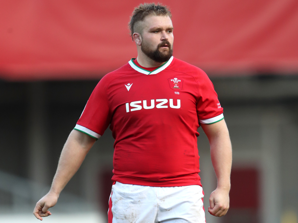 Tomas Francis to swap Exeter Chiefs for the Ospreys