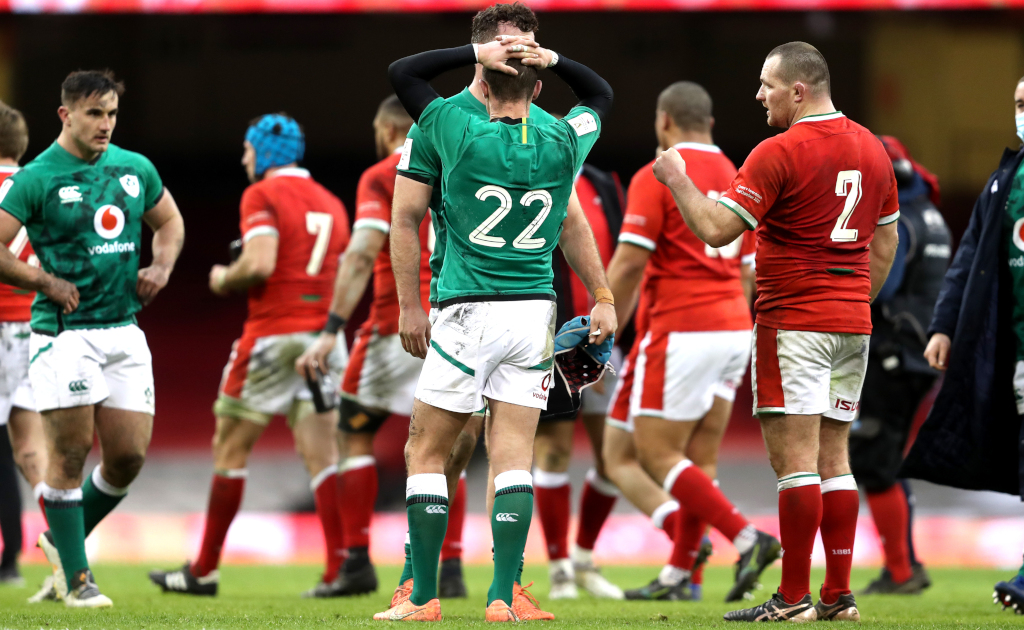 World Rugby to ban kit clashes to aid colourblind fans