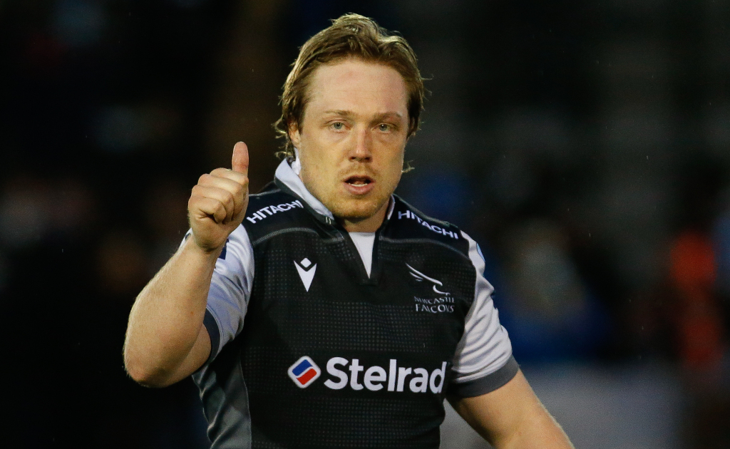 Joel Hodgson hits 150 for Newcastle Falcons