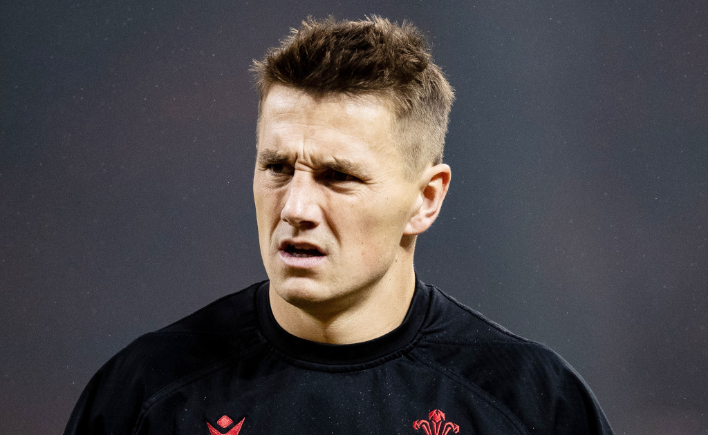 Wayne Pivac offers Jonathan Davies reassurance