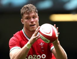 Wales and dragons lock Will Rowlands