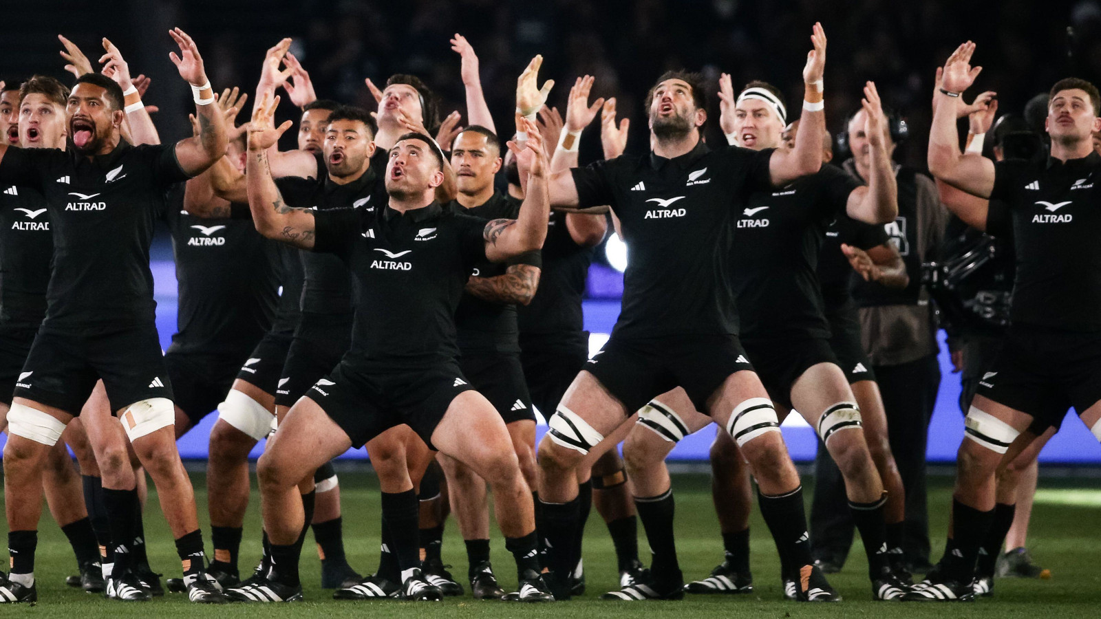 World rankings: All Blacks could end Ireland’s 13-month reign at the summit, Fiji have chance to make history