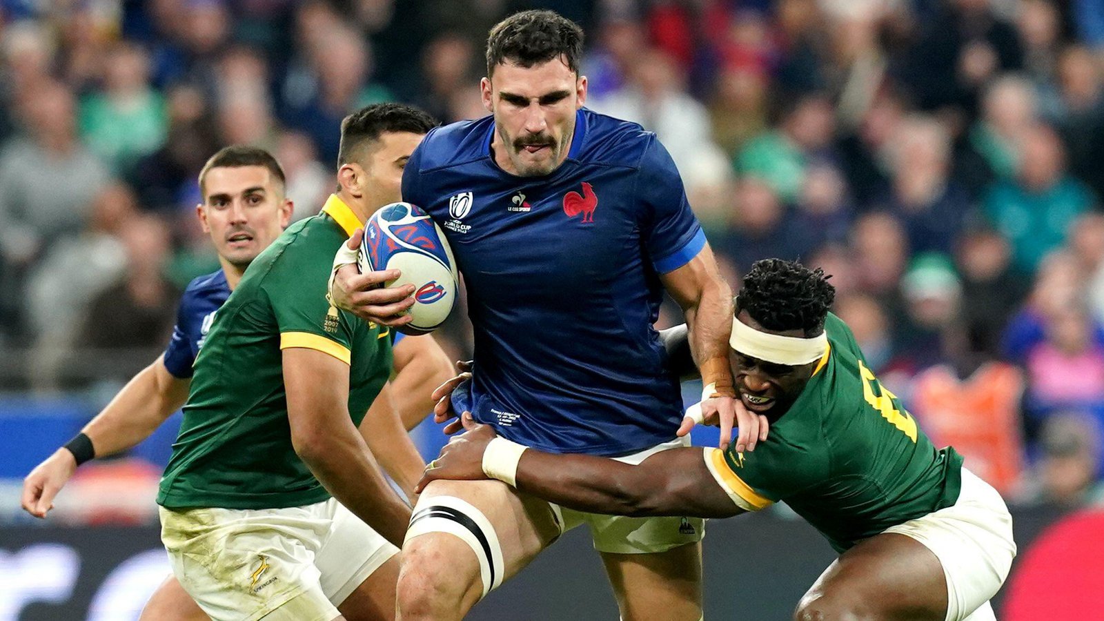 Les Bleus star signs contract extension with Toulon until 2027