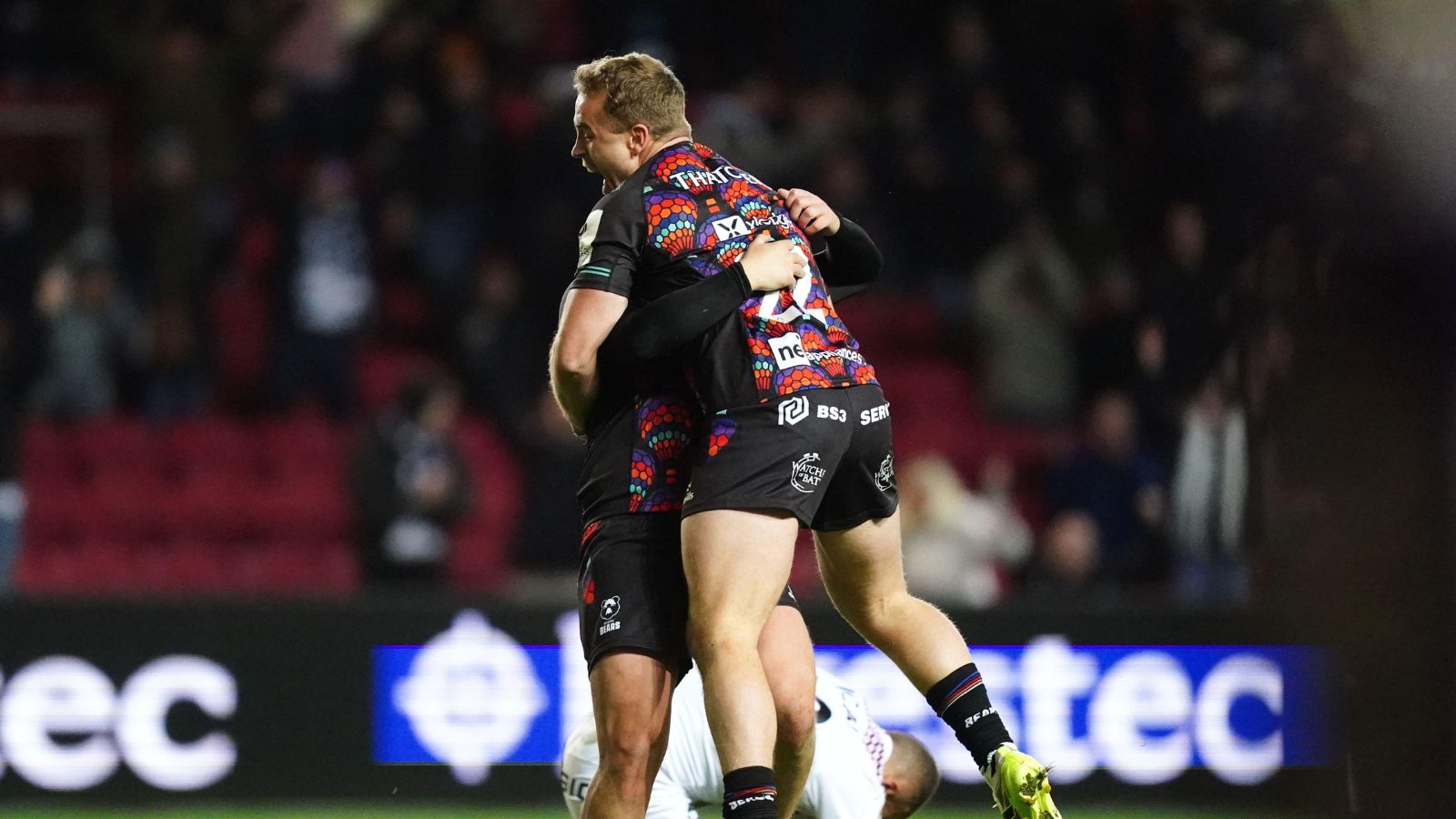 Bristol Bears' Callum Sheedy celebrates scoring the winning drop goal with team-mate James Williams during the Investec Champions Cup match at Ashton Gate, Bristol.