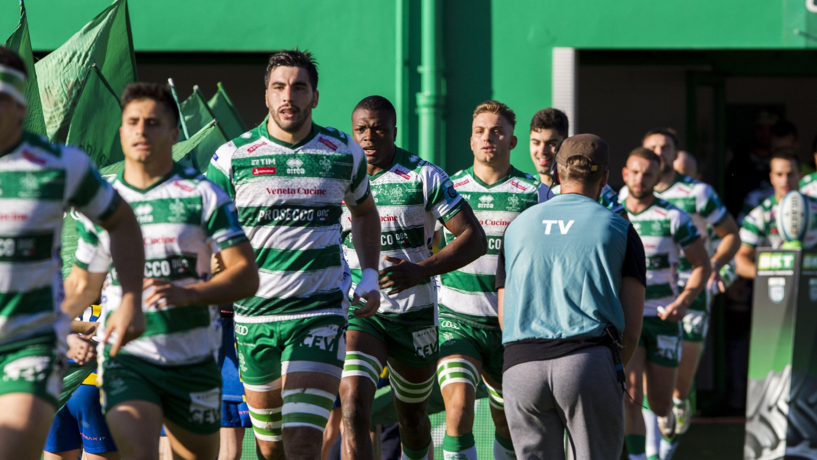 Benetton stars run out for a United Rugby Championship clash.