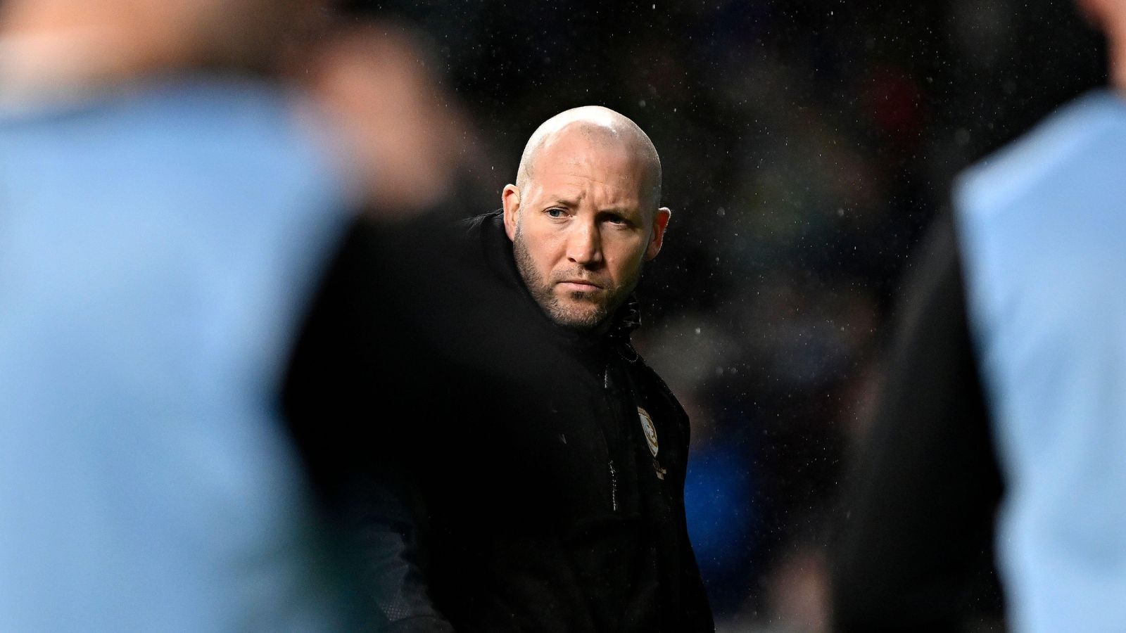 George Skivington (Gloucester, Director of Rugby) in the warm up during the Harlequins V Gloucester Rugby Gallagher Premiership rugby match