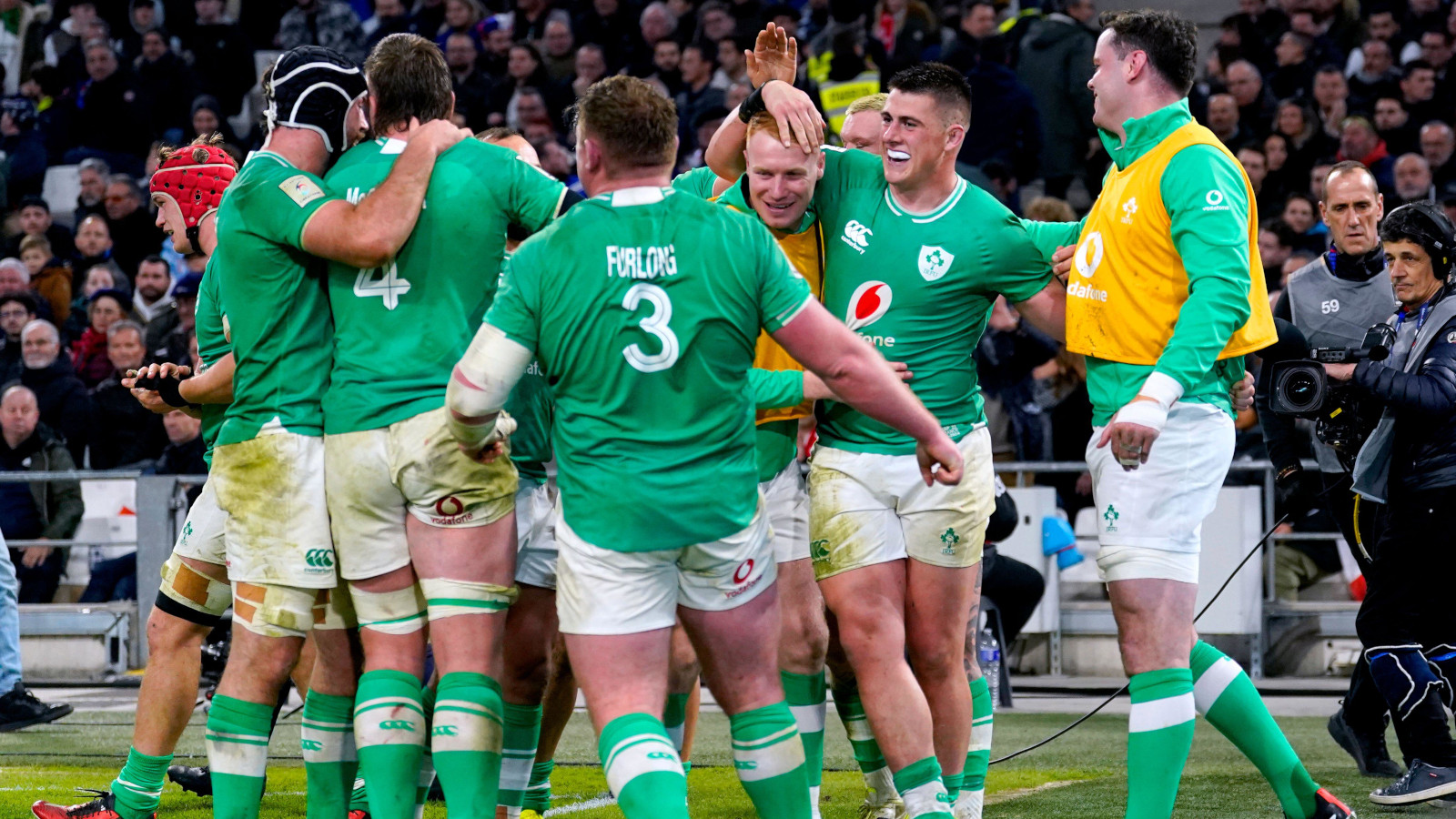 Ireland celebrate try against France in the 2024 Six Nations.