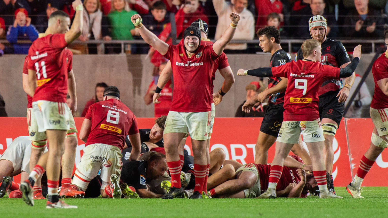 Munster celebrate try against Crusaders in Cork.