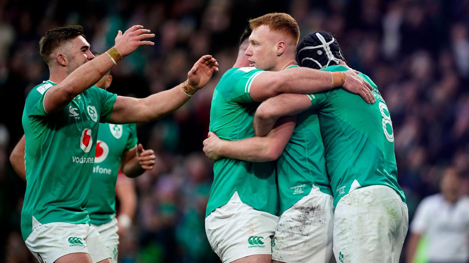 Ireland players celebrate a try.