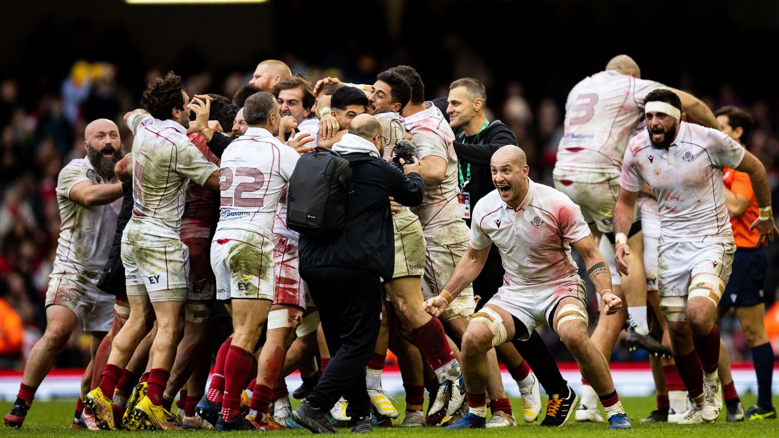 Georgia throw down the gauntlet in an epic WWE-esque challenge to Wales