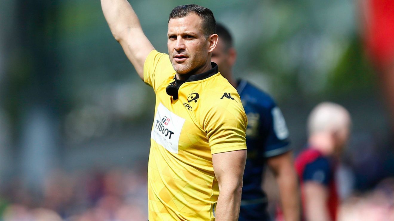 Karl Dickson refereeing a Champions Cup game.