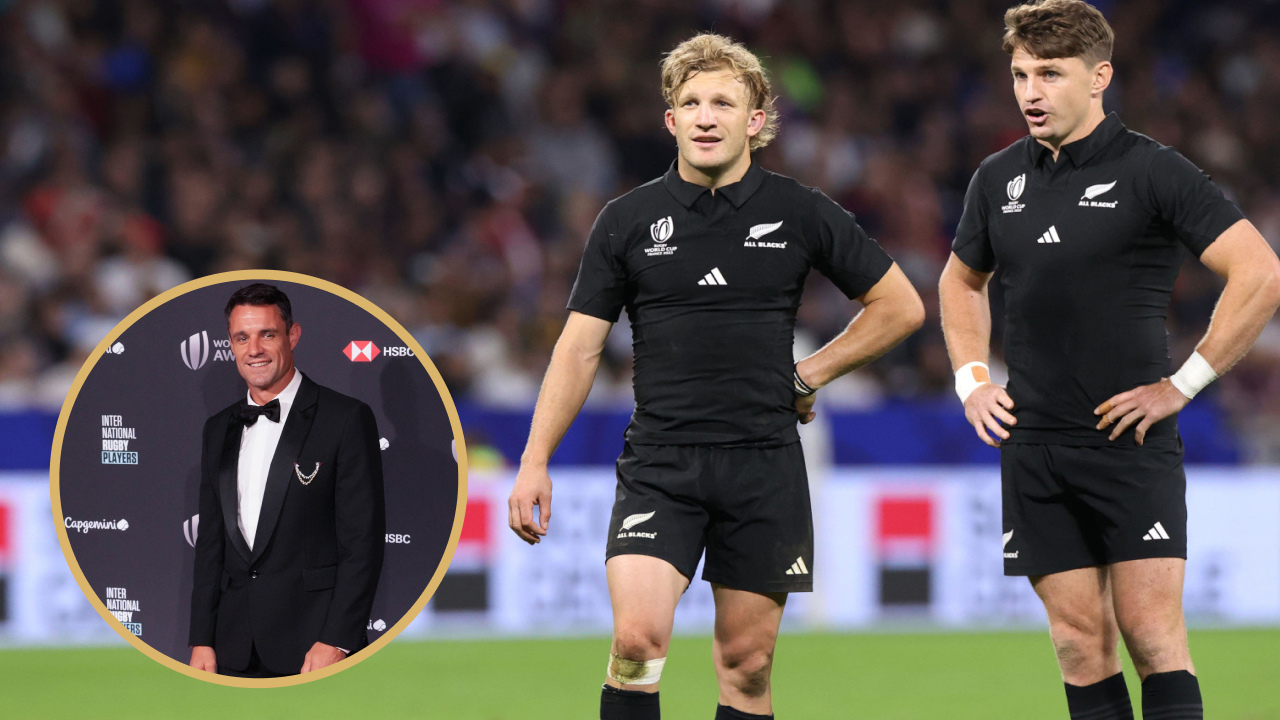 Damian McKenzie and Beauden Barrett alongside great All Black fly-half Dan Carter.