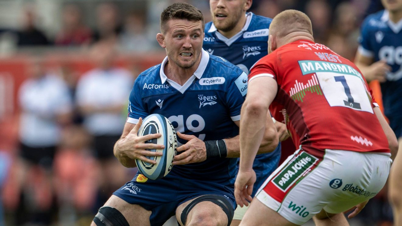 Tom Curry in action for Sale Sharks.