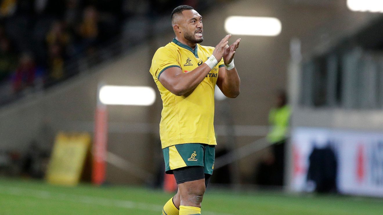 Sekope Kepu clapping fans after Wallabies game.