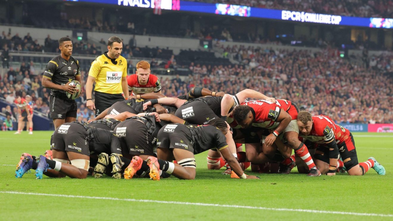 Sharks scrum v Gloucester.
