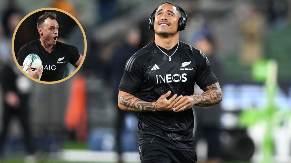 Former All Blacks team-mates Aaron Smith and Israel Dagg.