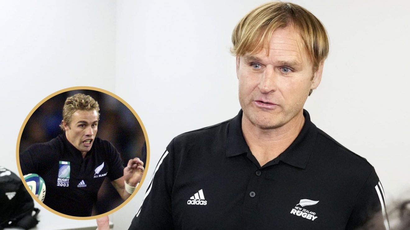 All Blacks head coach Scott Robertson and former player Justin Marshall.