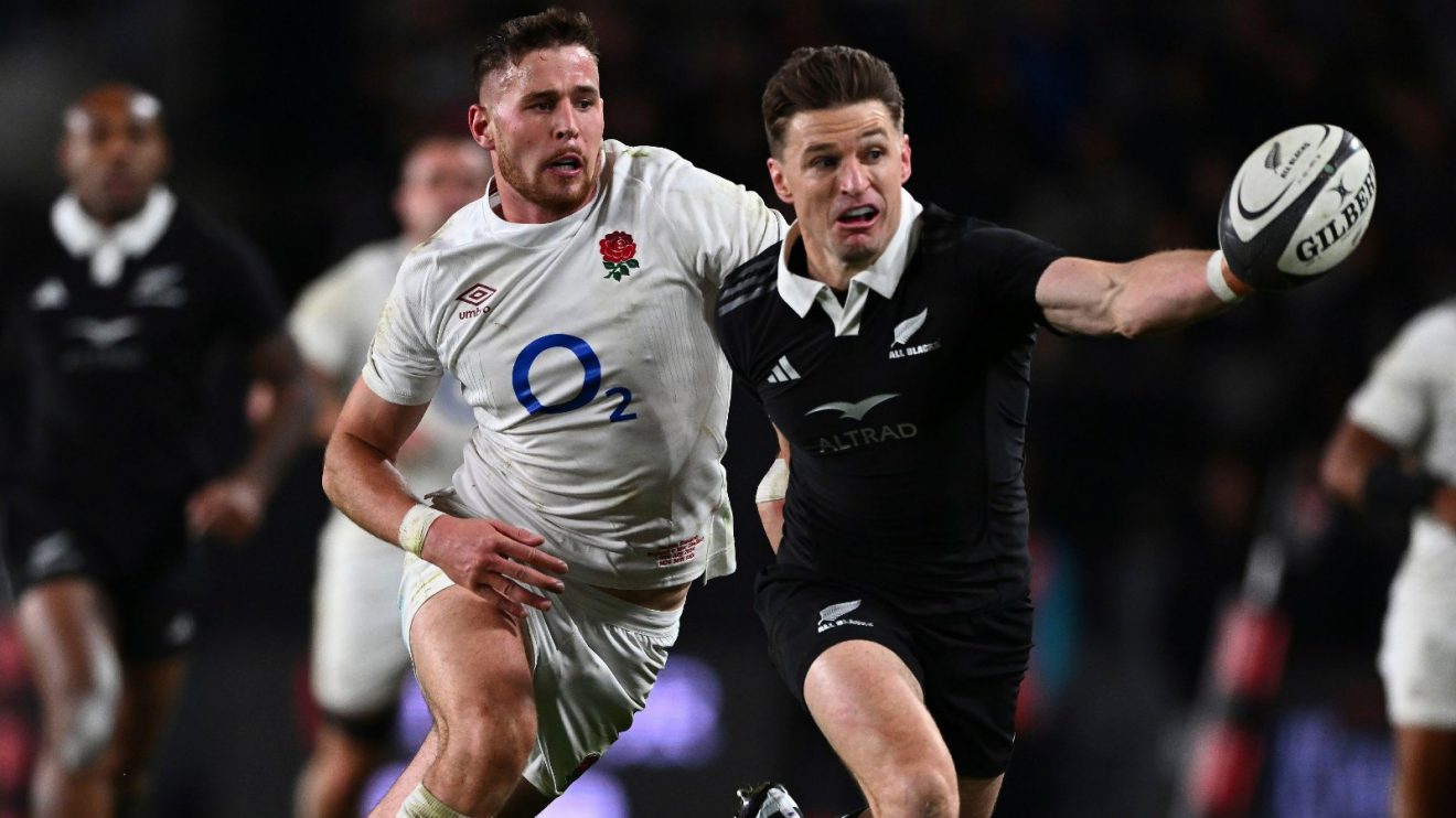 Beauden Barrett NZ v England 2024 - Alamy.jpg