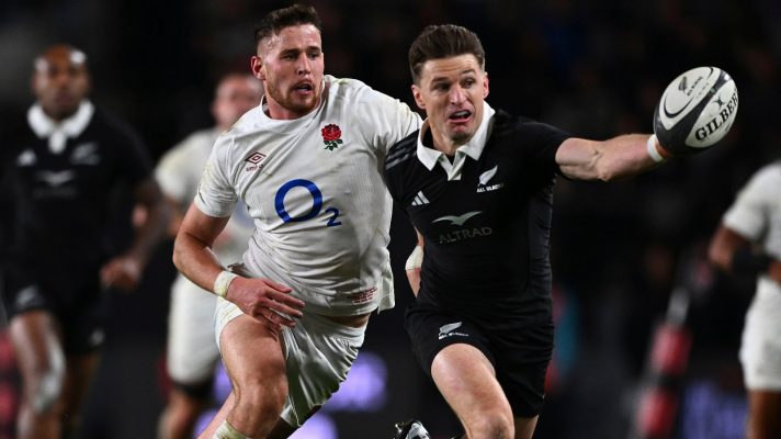 Beauden Barrett NZ v England 2024 - Alamy.jpg