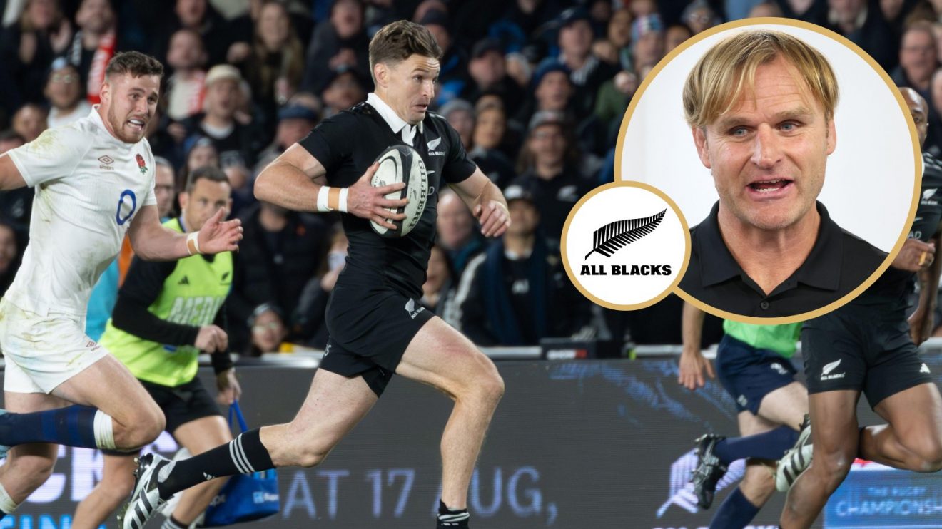 Split with All Blacks Beauden Barrett and head coach Scott Robertson.