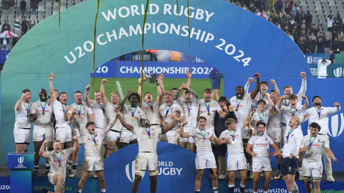 England celebrate with World Rugby U20 Championship trophy.
