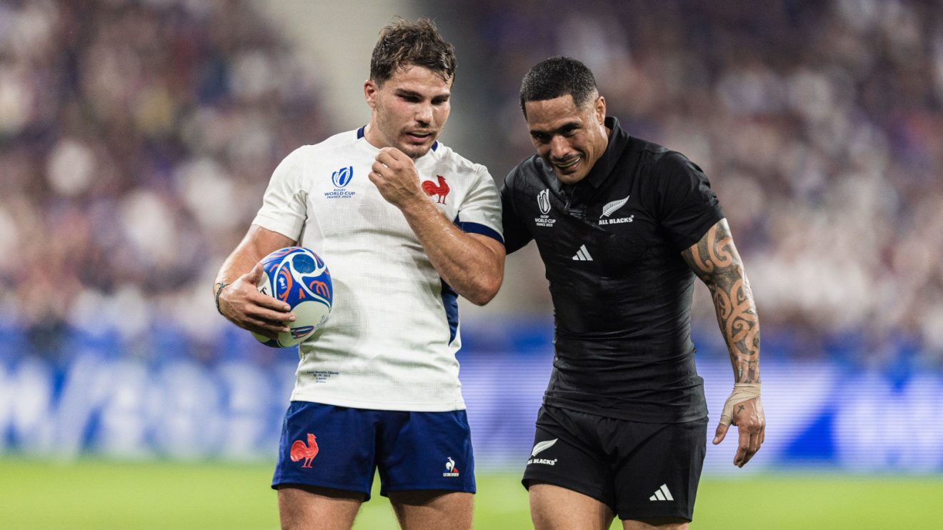 Antoine Dupont and Aaron Smith during the 2023 Rugby World Cup.