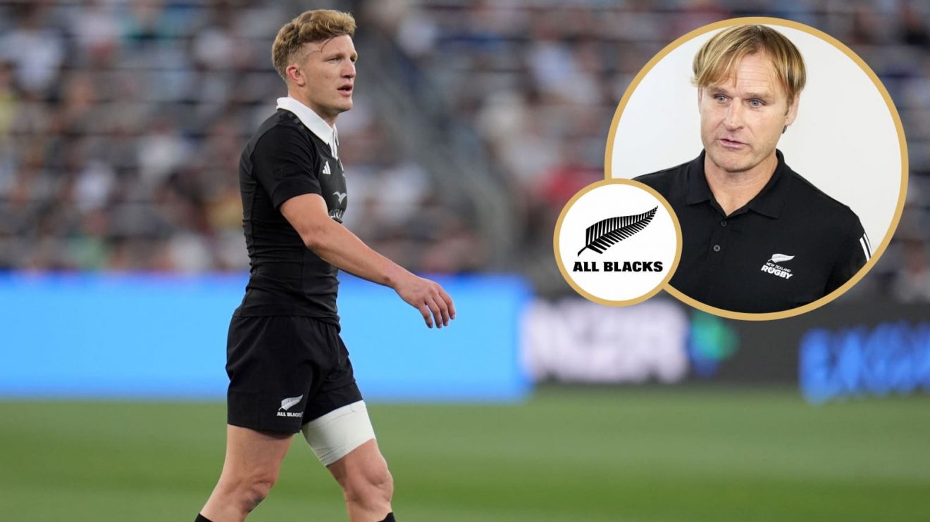 All Blacks fly-half Damian McKenzie and head coach Scott Robertson.