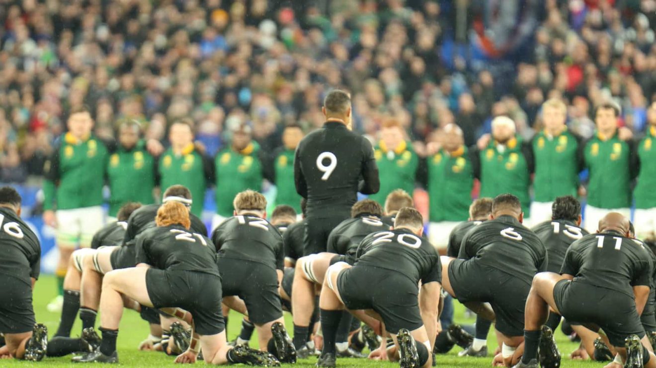 All Blacks haka against the Springboks.