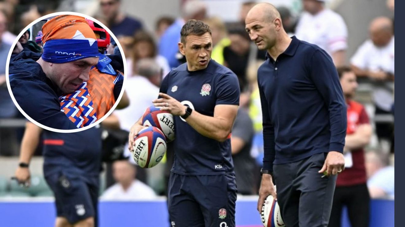 Kevin Sinfield has agreed a new working relationship with England.