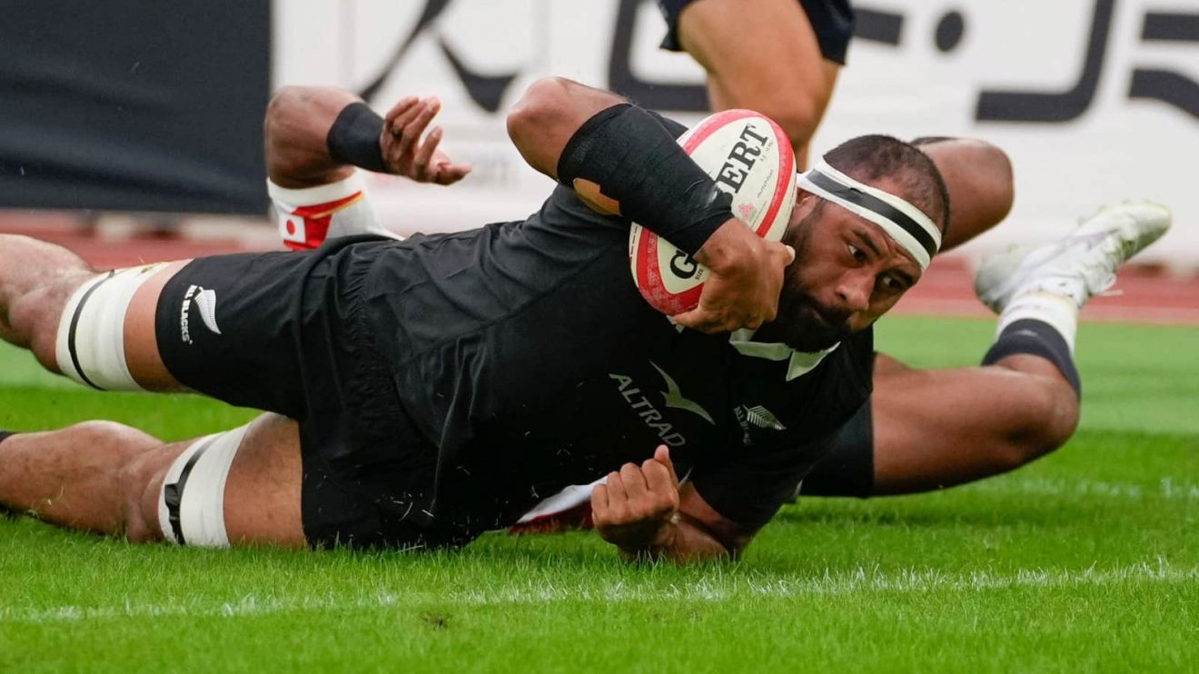Patrick Tuipulotu scoring a try for All Blacks against Japan in 2024 Test.