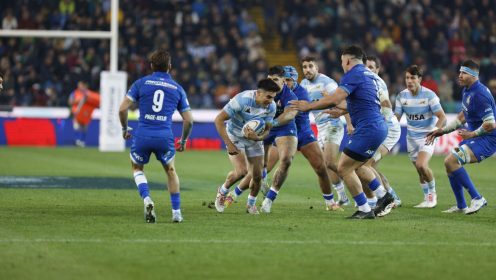 Italy v Argentina: Tomas Albornoz delivers another masterclass as Los Pumas put 50 on the Azzurri
