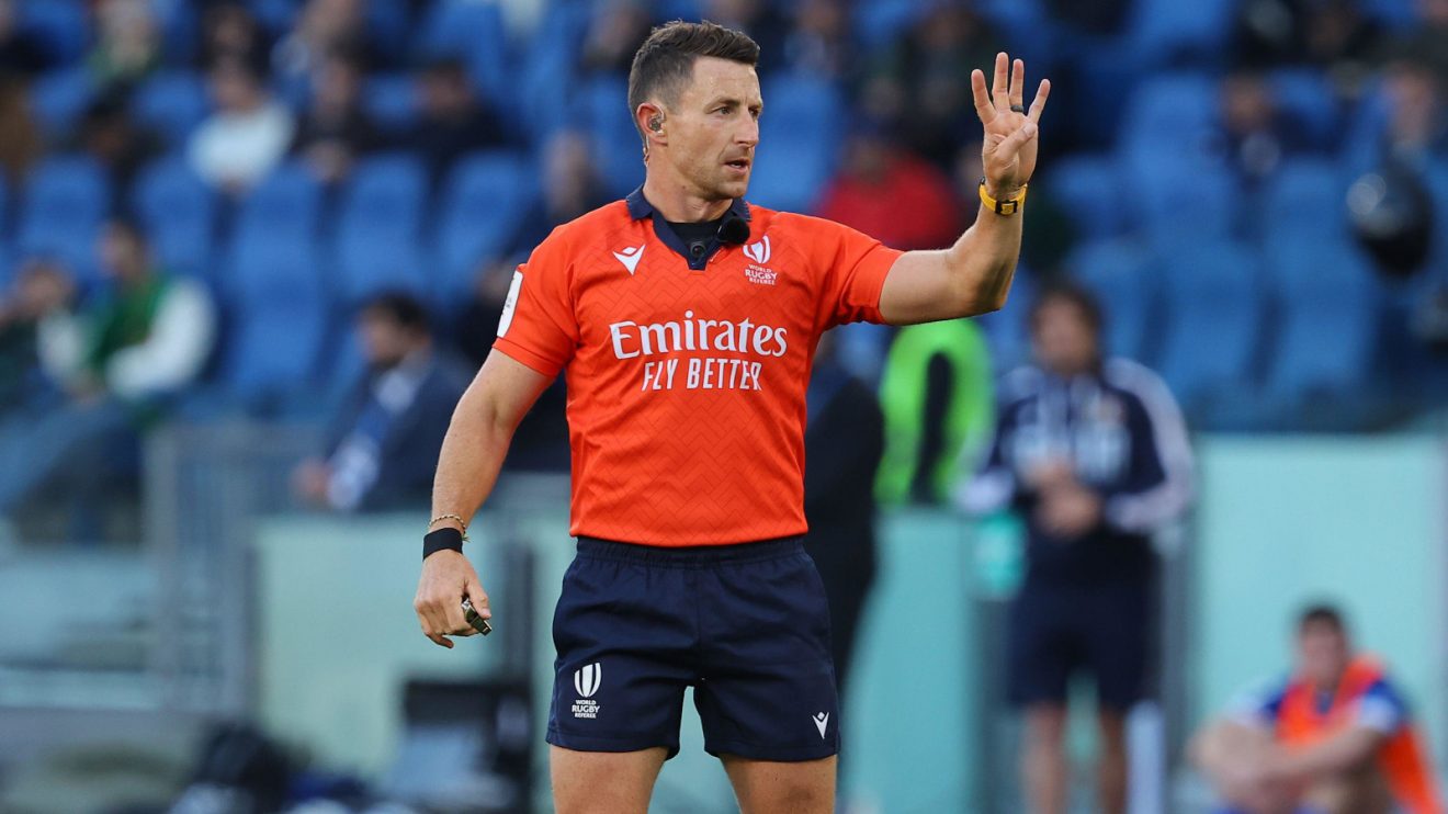 Paul Williams refereeing a Six Nations game.