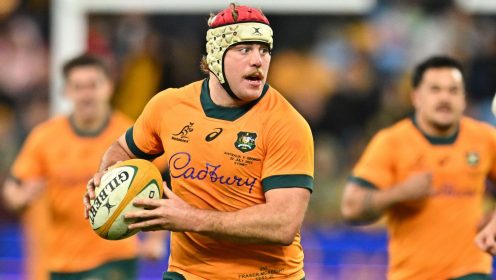‘One of the world’s best’ rejects mega overseas offers to extend Wallabies career