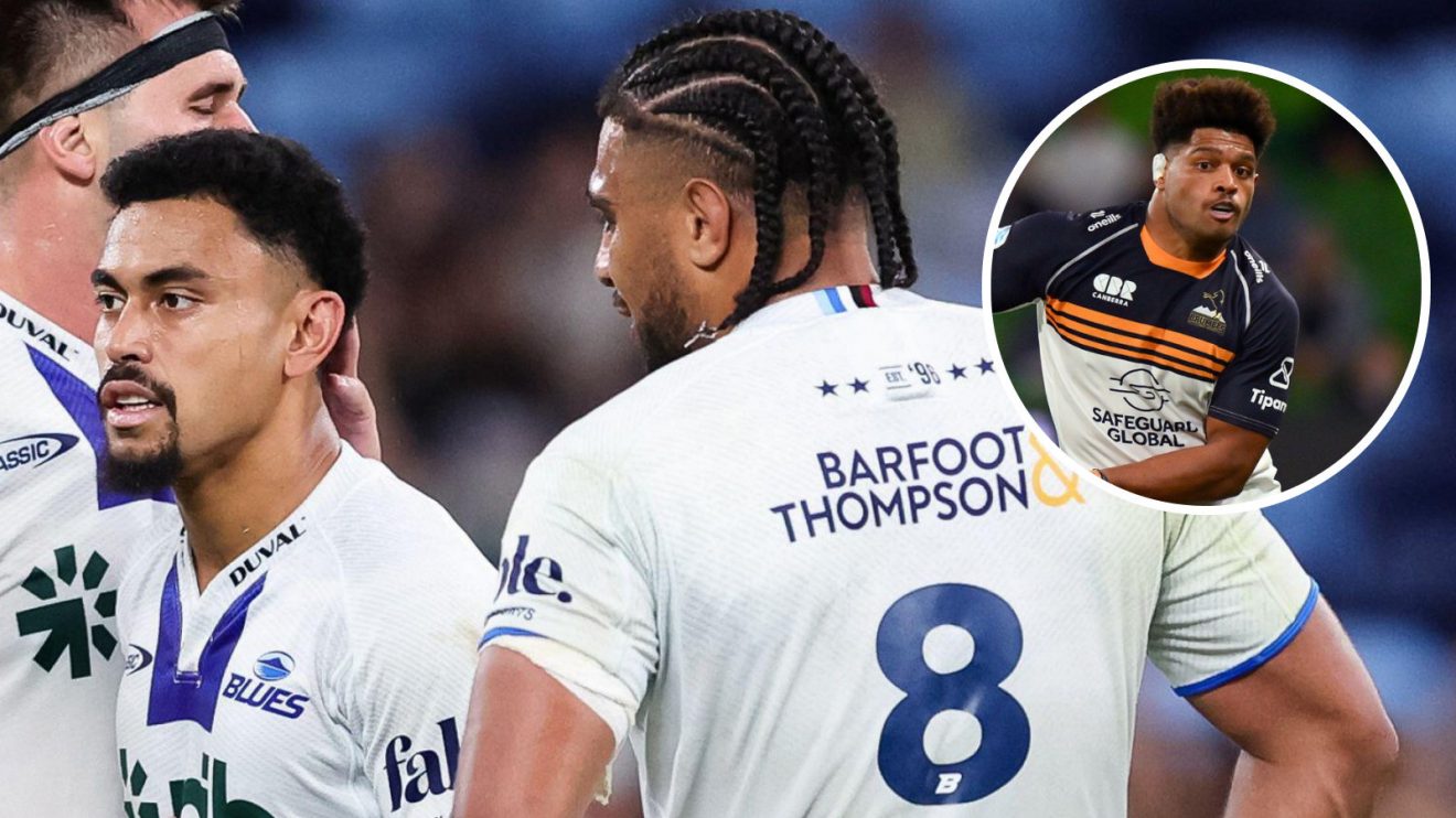 Stephen Perofeta Hoskins Sotutu and Rob Valetini photo