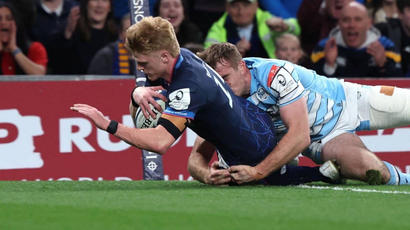 Tommy O'Brien scoring a try for Leinster against Glasgow Warriors in the Champions Cup.