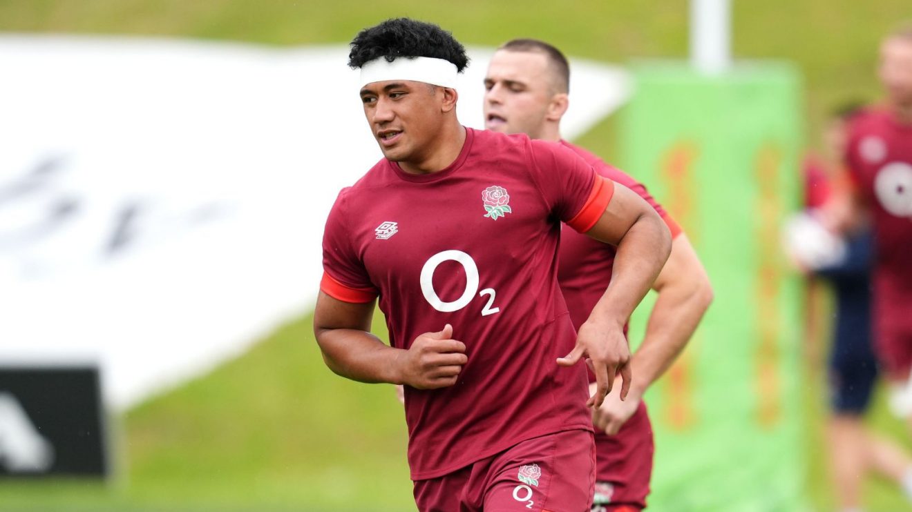Greg Fisilau in senior England training in the 2023/24 season