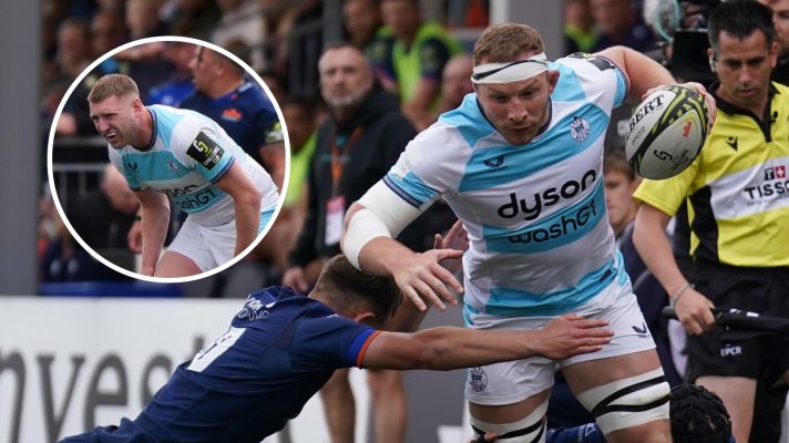 Sam Underhill runs toward the tryline as Bath defeat Edinburgh