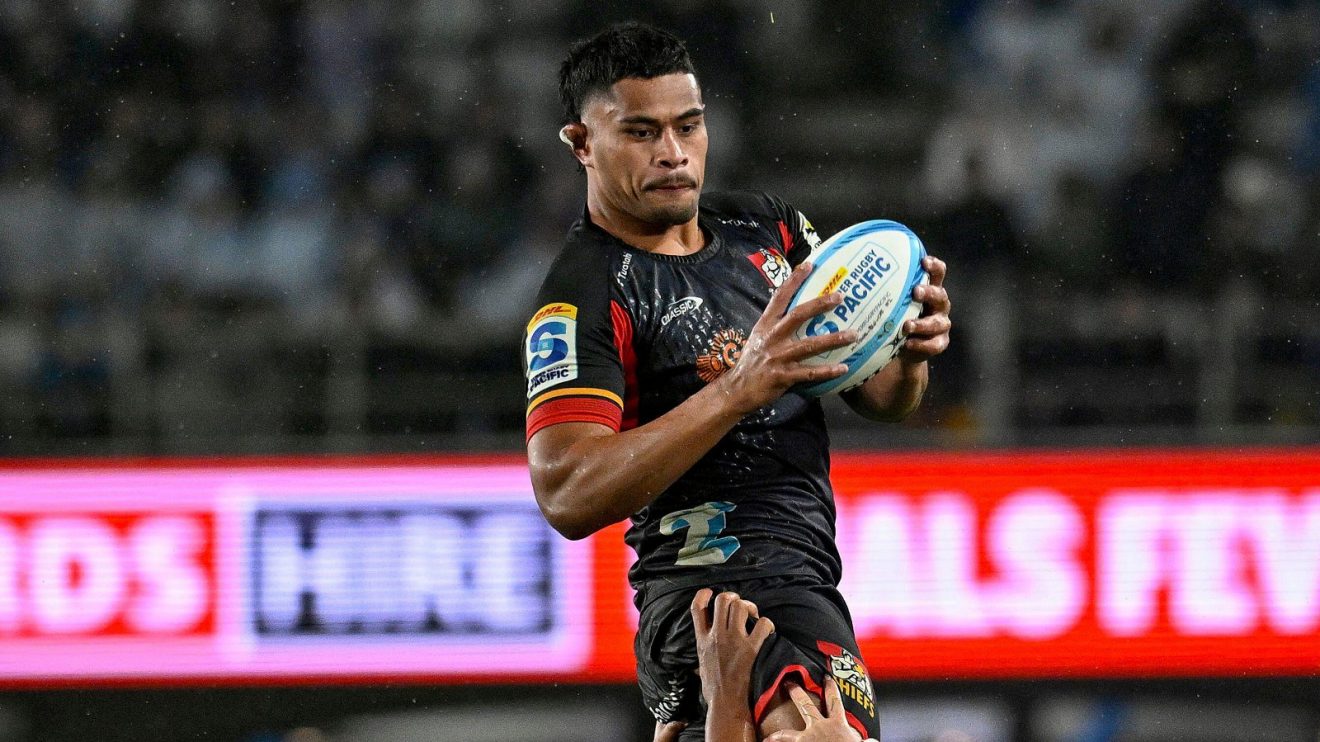 Tupou Vaa'i Chiefs SRP 2024 - Alamy