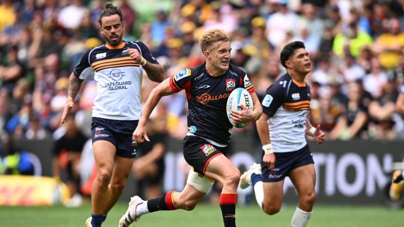 Damian McKenzie Chiefs v Brumbies Super Rugby Pacific 2024 - Alamy