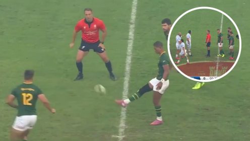 Springboks manufacture a scrum from the kick-off in the latest bizarre Rassie Erasmus ploy
