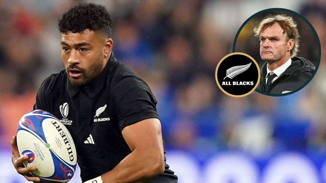 Returning All Blacks fly-half Richie Mo'unga and the head coach Scott Robertson (inset).
